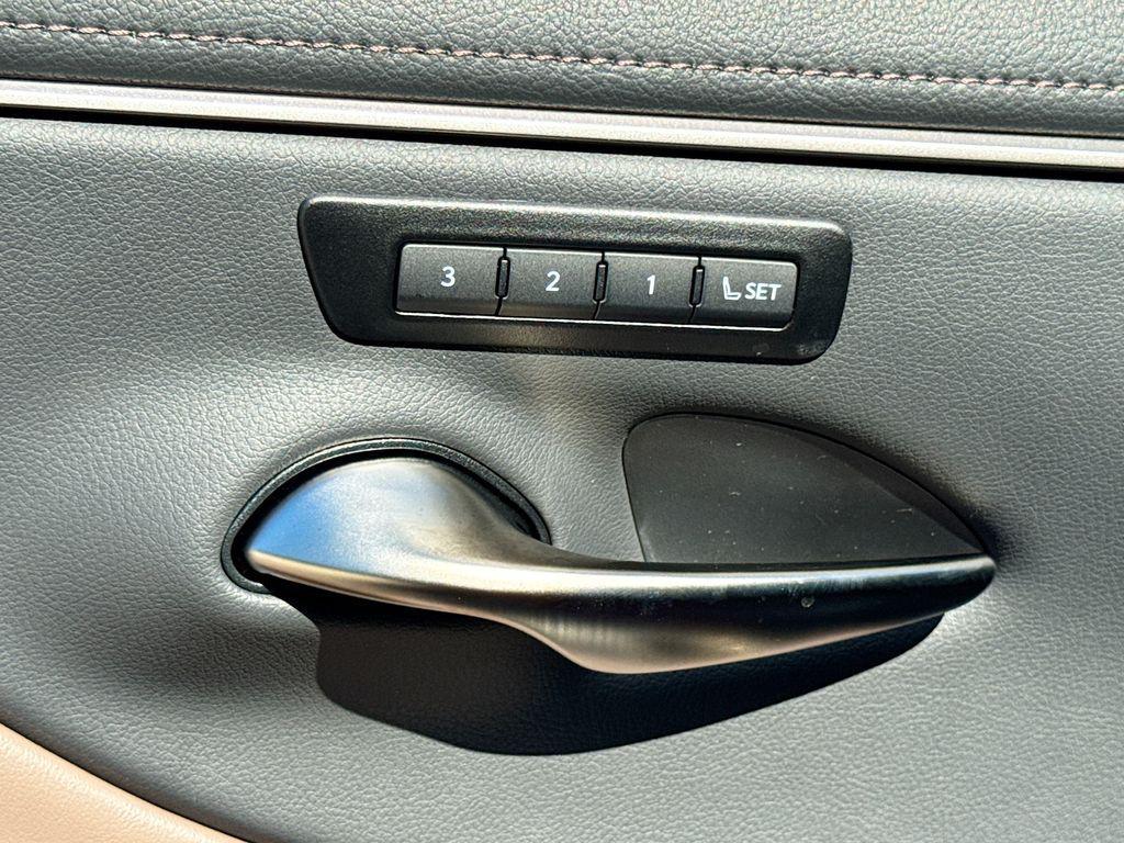 new 2025 Lexus ES 350 car, priced at $50,666