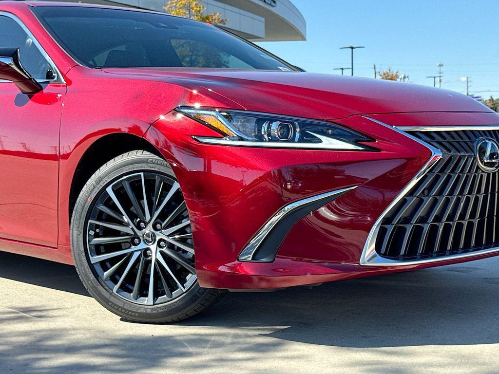 new 2025 Lexus ES 350 car, priced at $50,666