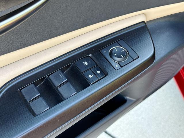 used 2019 Lexus ES 350 car, priced at $29,387