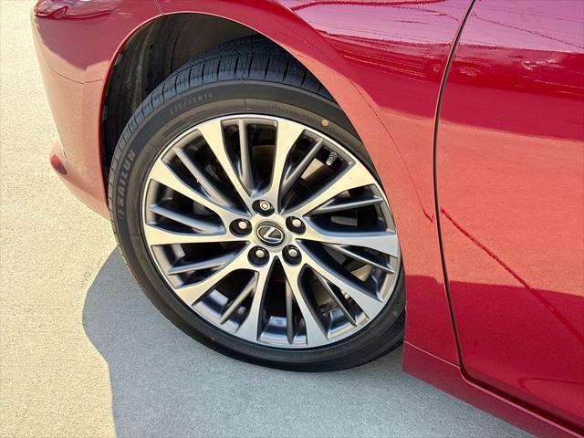 used 2019 Lexus ES 350 car, priced at $29,387