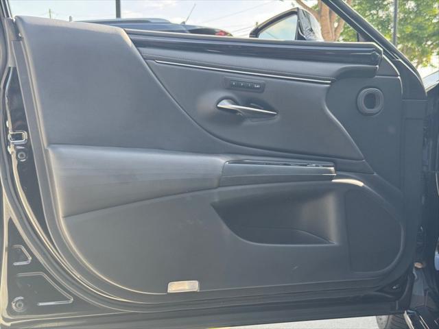 used 2020 Lexus ES 350 car, priced at $34,490