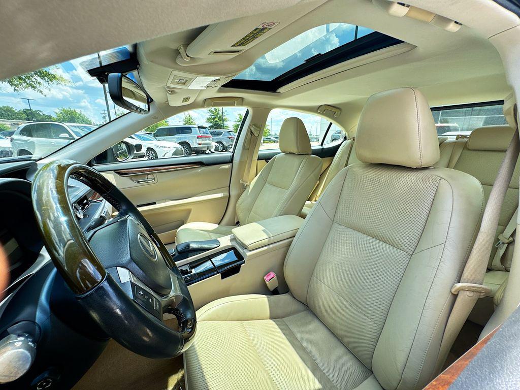 used 2013 Lexus ES 350 car, priced at $21,539