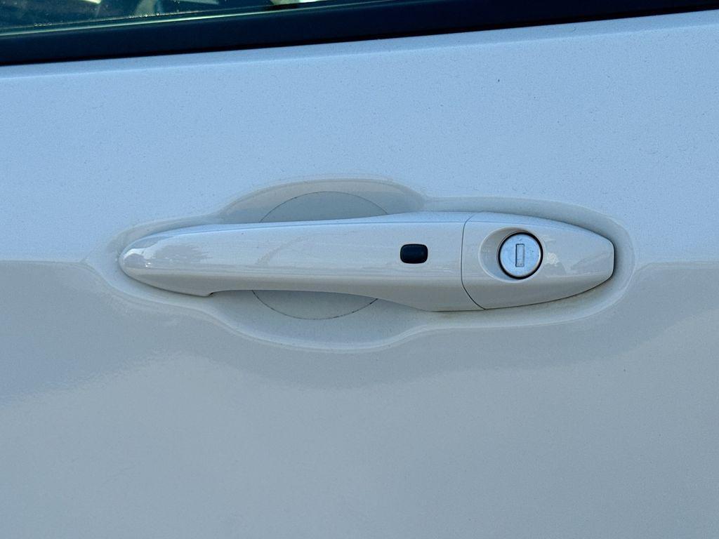 used 2022 Jeep Compass car, priced at $25,300