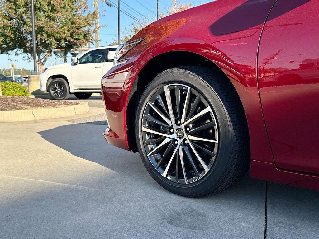 new 2025 Lexus ES 350 car, priced at $50,266