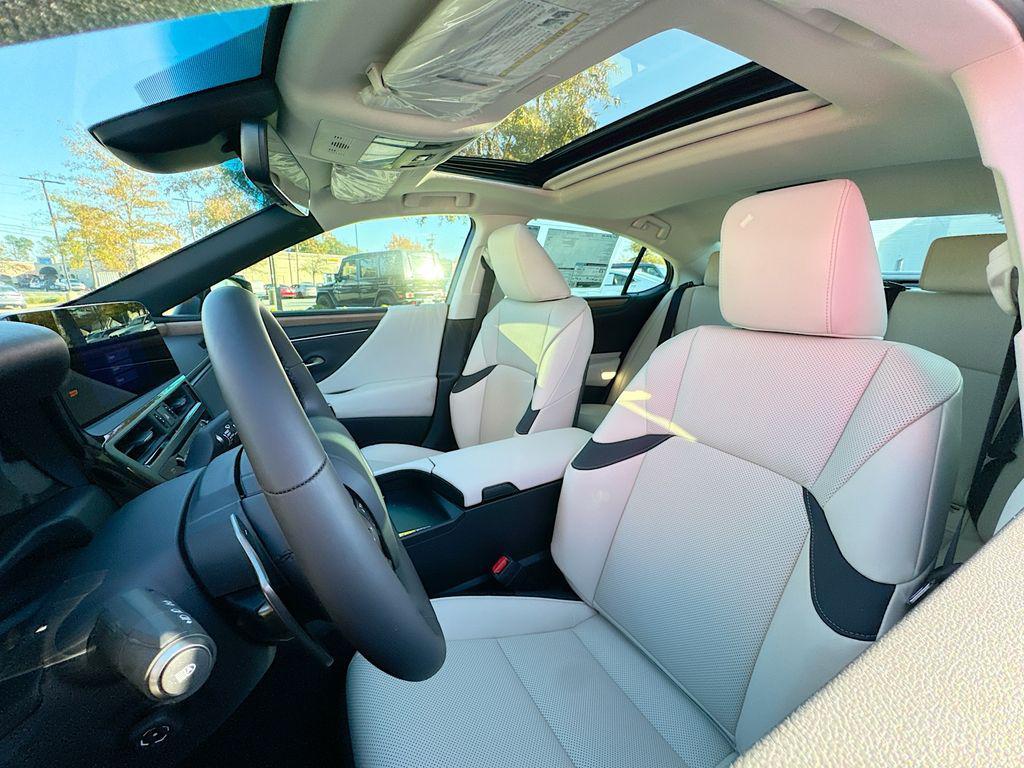 new 2025 Lexus ES 350 car, priced at $50,266