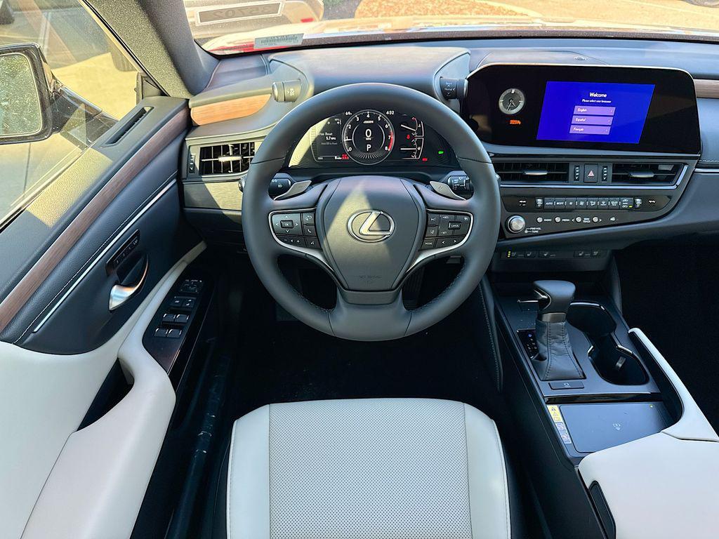 new 2025 Lexus ES 350 car, priced at $50,266