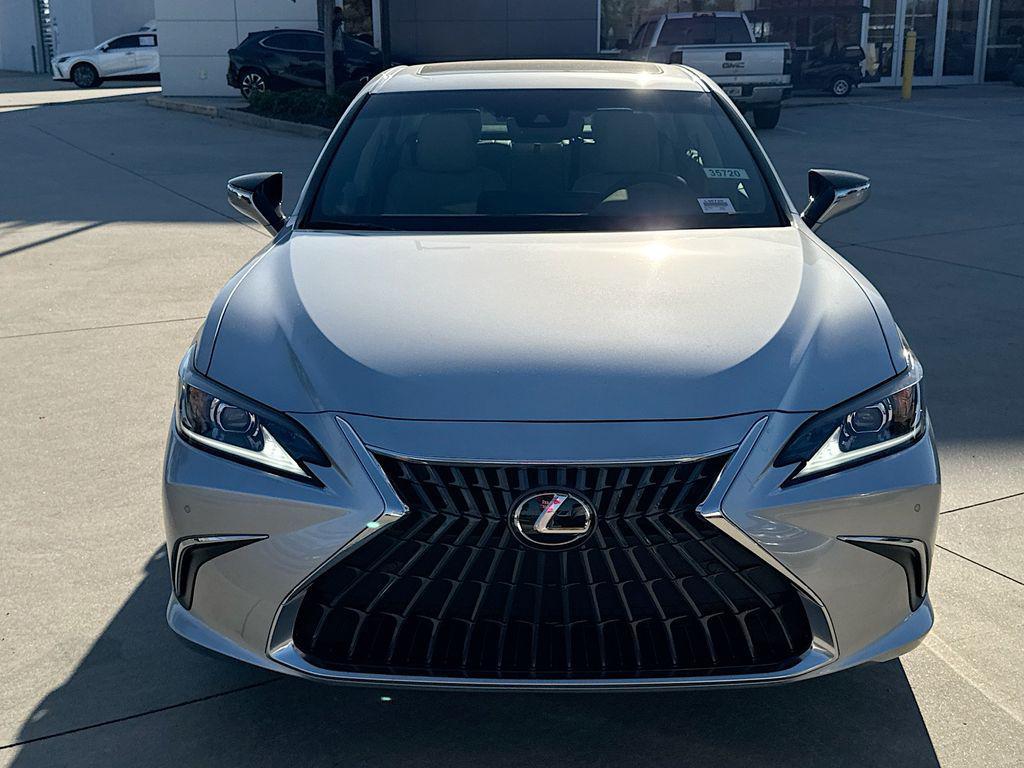 new 2025 Lexus ES 350 car, priced at $52,106