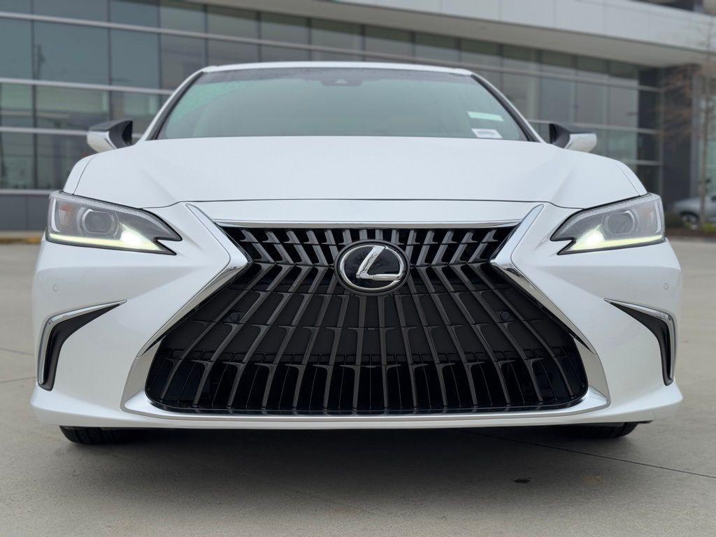 new 2025 Lexus ES 350 car, priced at $48,605