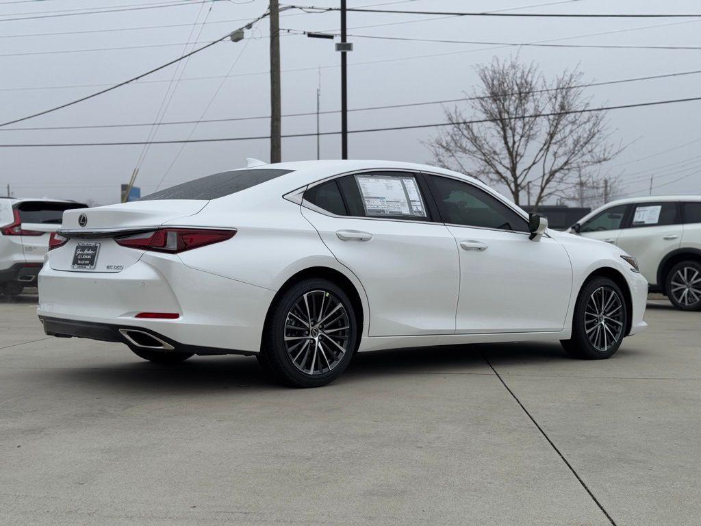 new 2025 Lexus ES 350 car, priced at $48,605