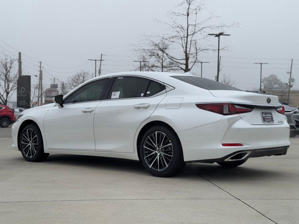 new 2025 Lexus ES 350 car, priced at $48,605