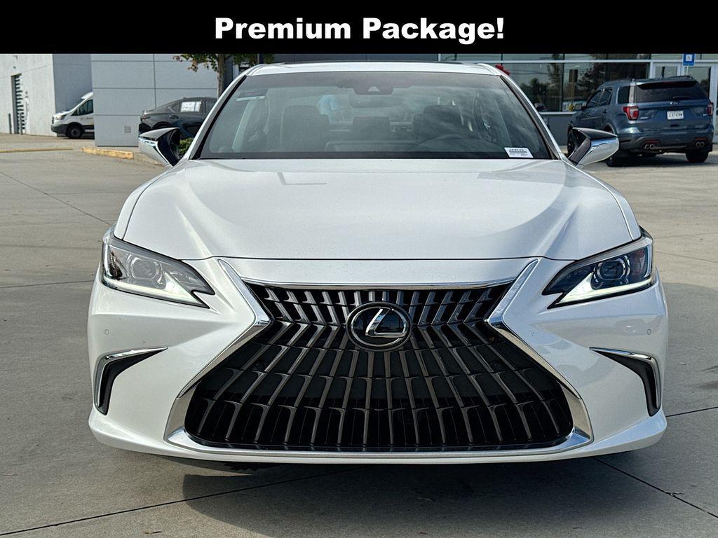 used 2023 Lexus ES 300h car, priced at $42,384