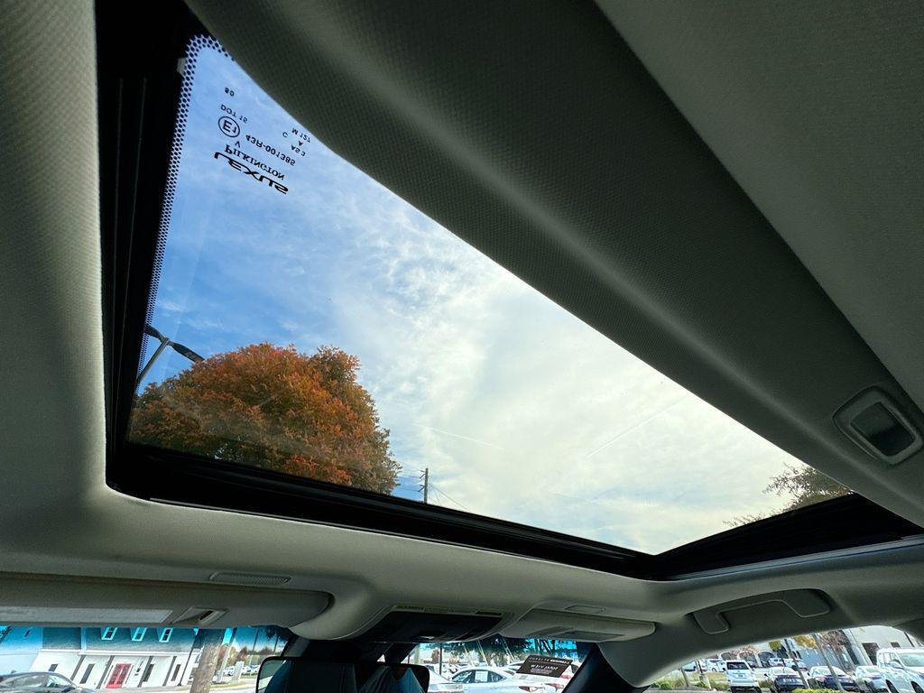 used 2023 Lexus ES 300h car, priced at $42,384