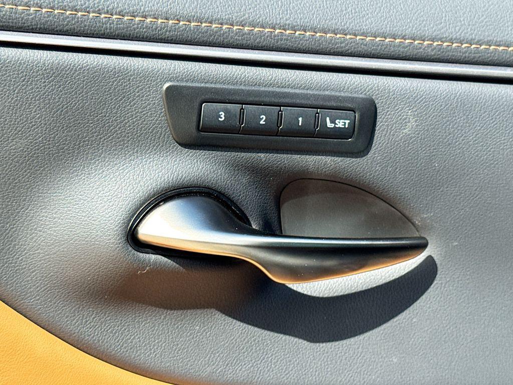 used 2025 Lexus ES 350 car, priced at $46,113