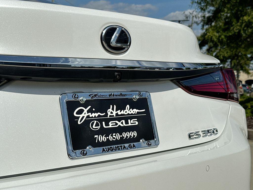 used 2025 Lexus ES 350 car, priced at $46,113