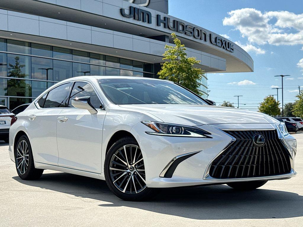 used 2025 Lexus ES 350 car, priced at $46,113