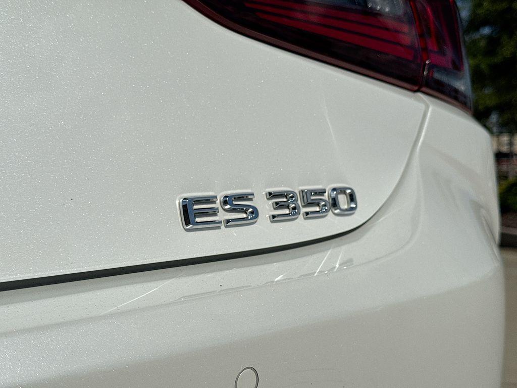 used 2025 Lexus ES 350 car, priced at $46,113