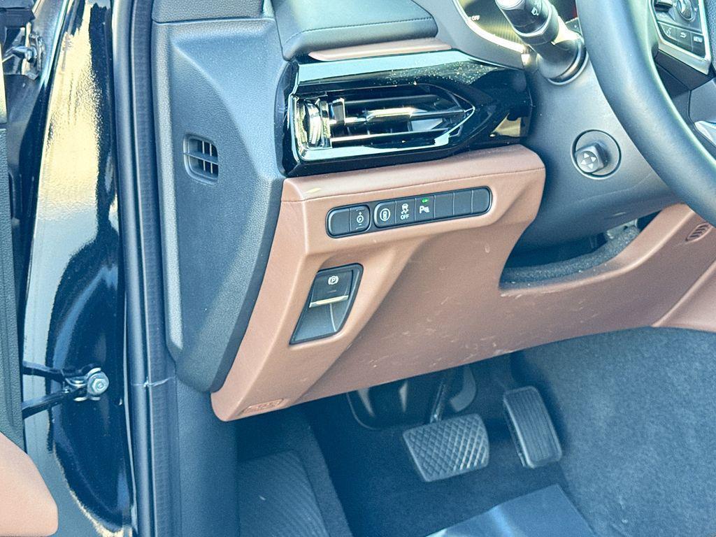 used 2025 Acura MDX car, priced at $53,362