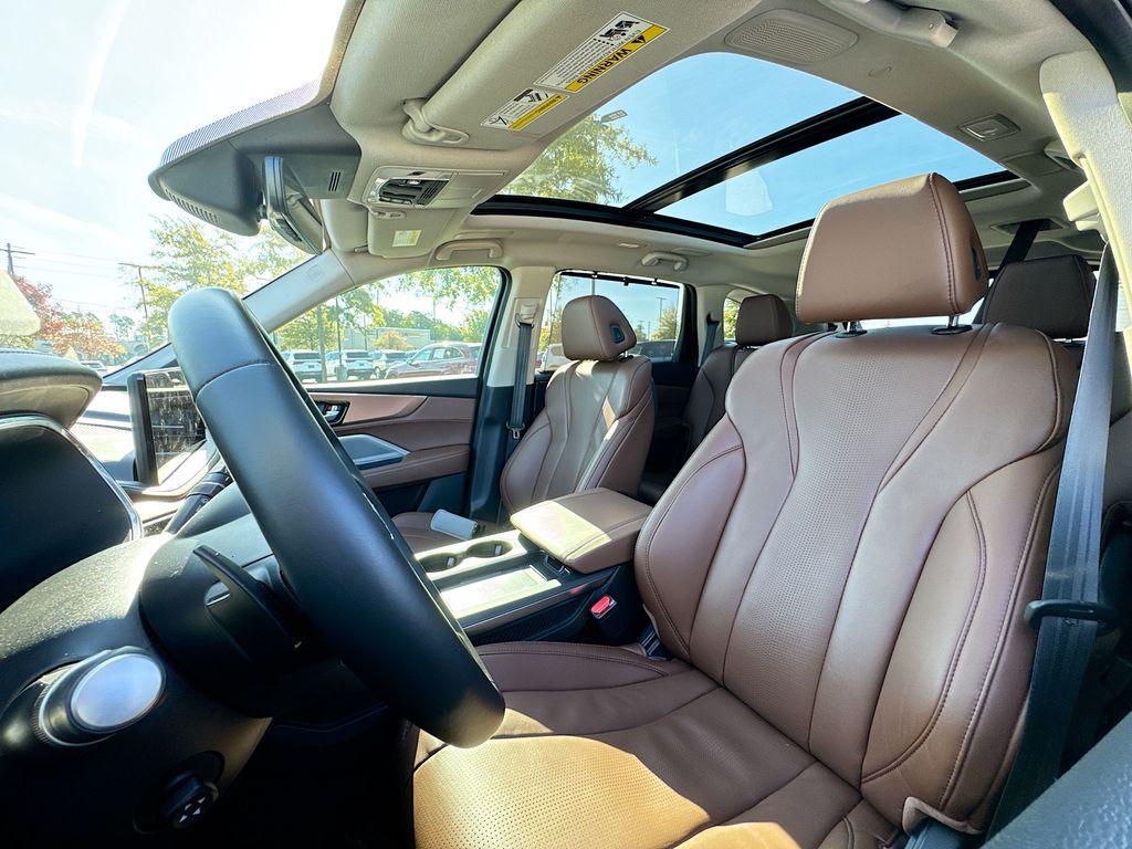 used 2025 Acura MDX car, priced at $53,362