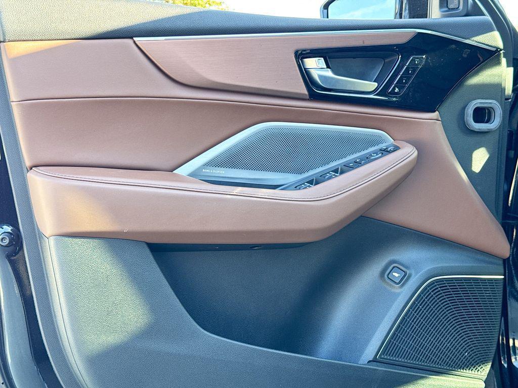 used 2025 Acura MDX car, priced at $53,362