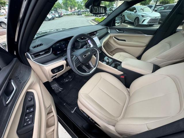 used 2023 Jeep Grand Cherokee car, priced at $39,671