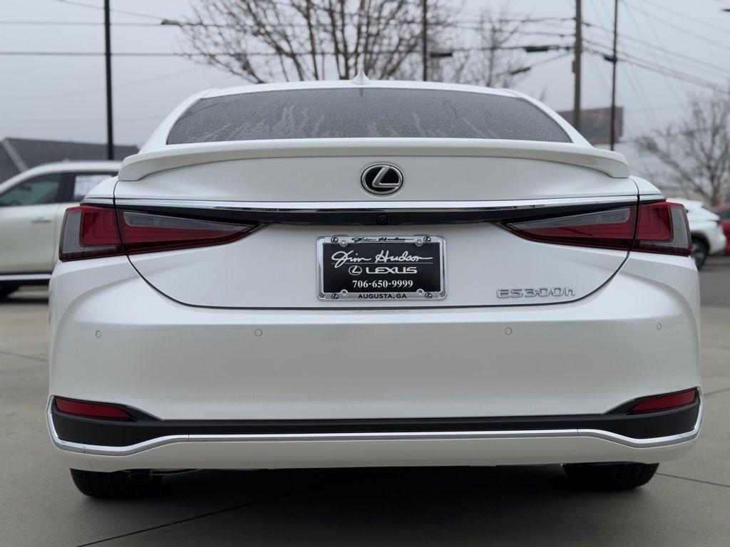 new 2025 Lexus ES 300h car, priced at $51,644