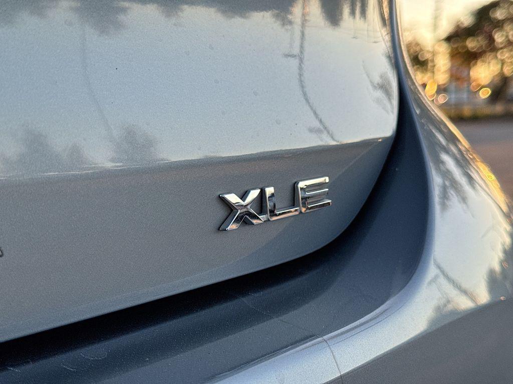 used 2022 Toyota Highlander car, priced at $39,553