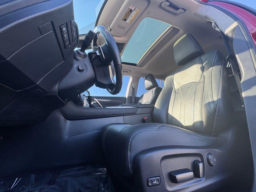 used 2022 Lexus RX 350L car, priced at $47,990