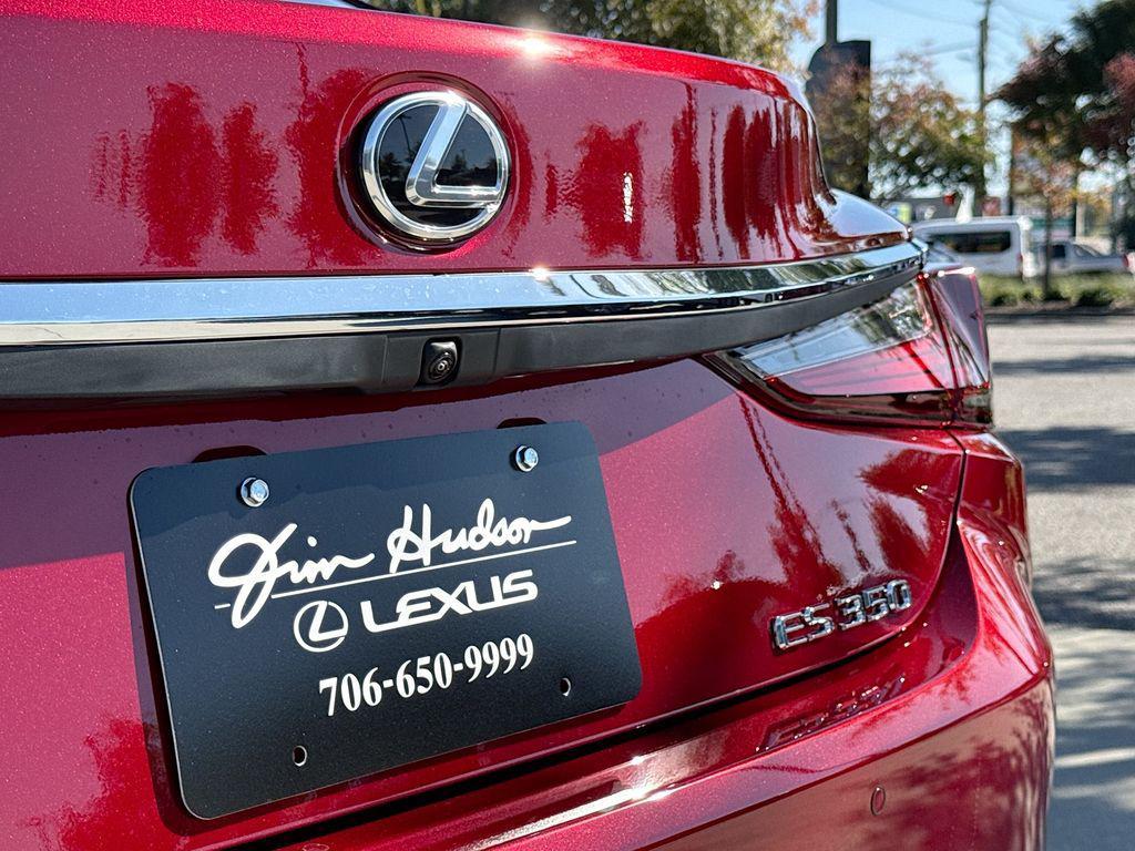 new 2025 Lexus ES 350 car, priced at $51,606