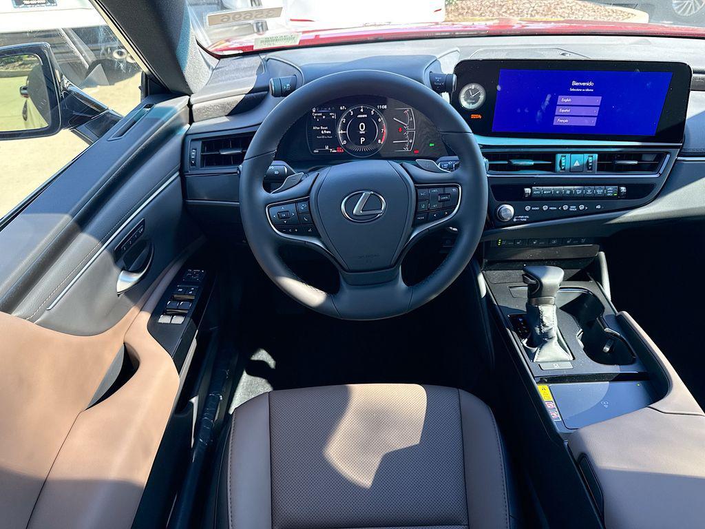 new 2025 Lexus ES 350 car, priced at $51,606