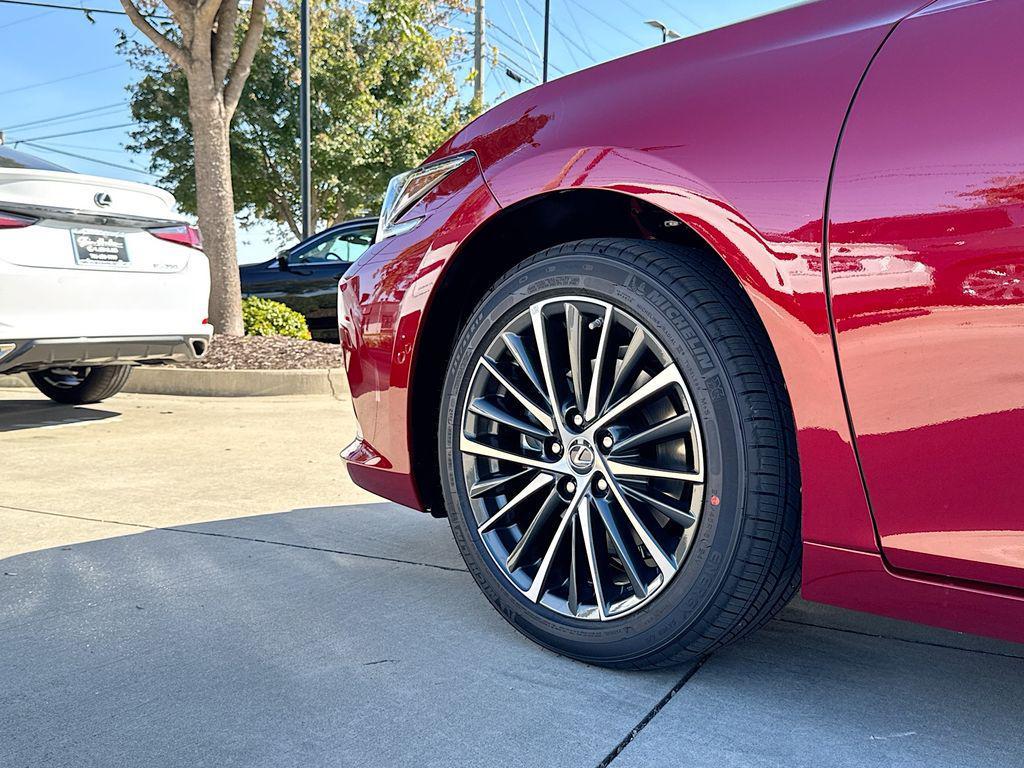 new 2025 Lexus ES 350 car, priced at $51,606