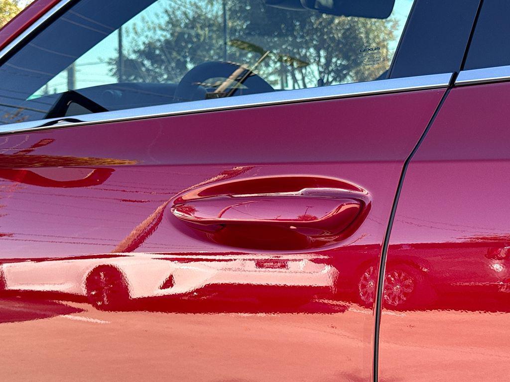 new 2025 Lexus ES 350 car, priced at $51,606