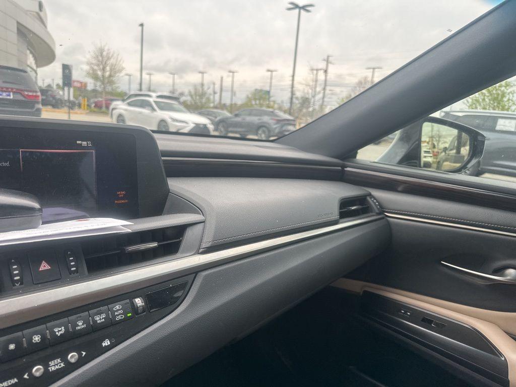 used 2021 Lexus ES 350 car, priced at $33,490