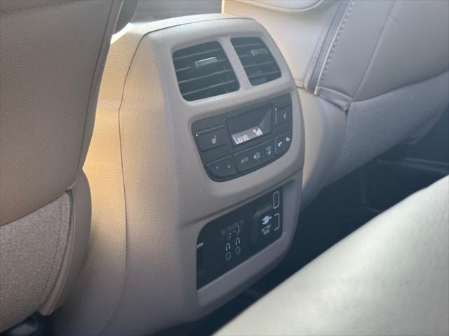used 2022 Honda Pilot car, priced at $37,526