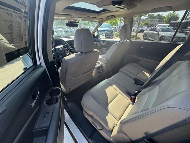 used 2022 Honda Pilot car, priced at $37,526