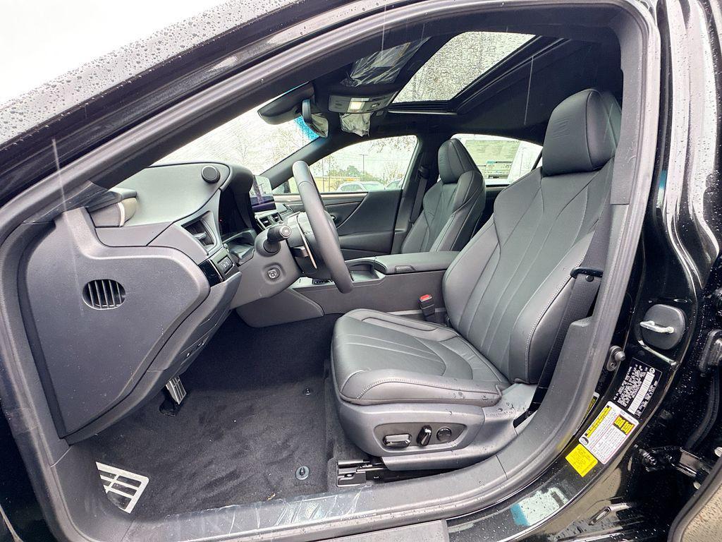 new 2025 Lexus ES 350 car, priced at $58,246