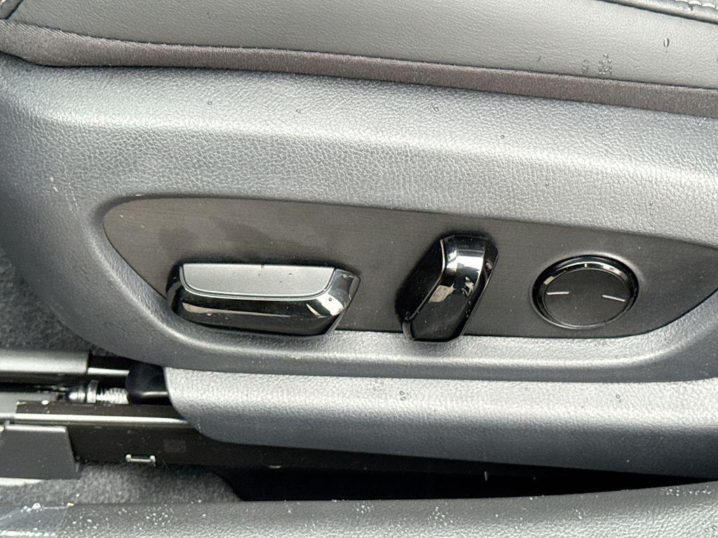 new 2025 Lexus ES 350 car, priced at $58,246