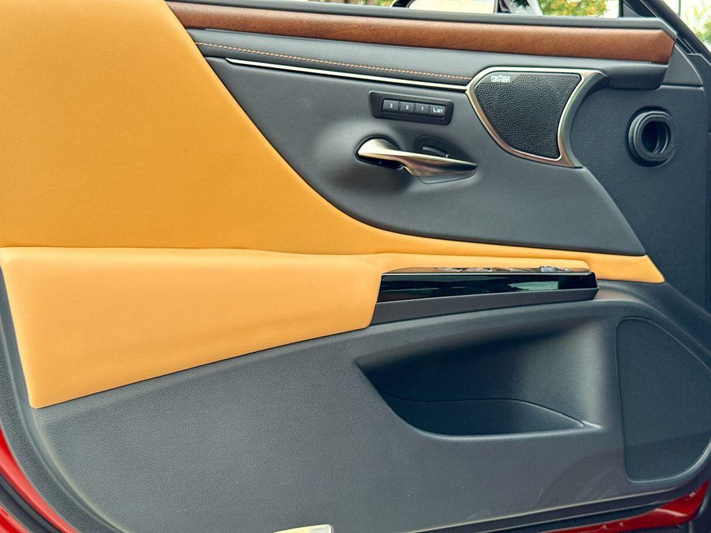 new 2025 Lexus ES 350 car, priced at $58,140