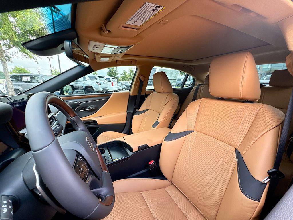 new 2025 Lexus ES 350 car, priced at $58,140