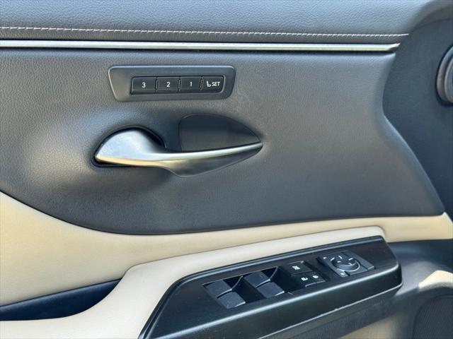 used 2019 Lexus ES 350 car, priced at $30,738