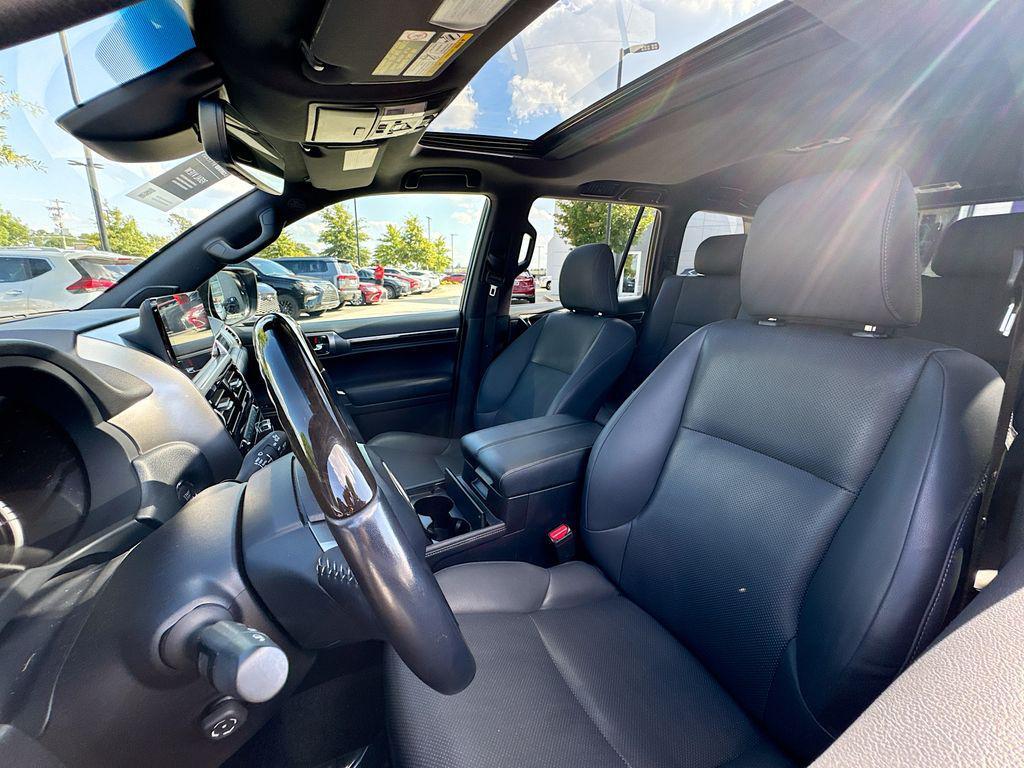 used 2022 Lexus GX 460 car, priced at $56,810