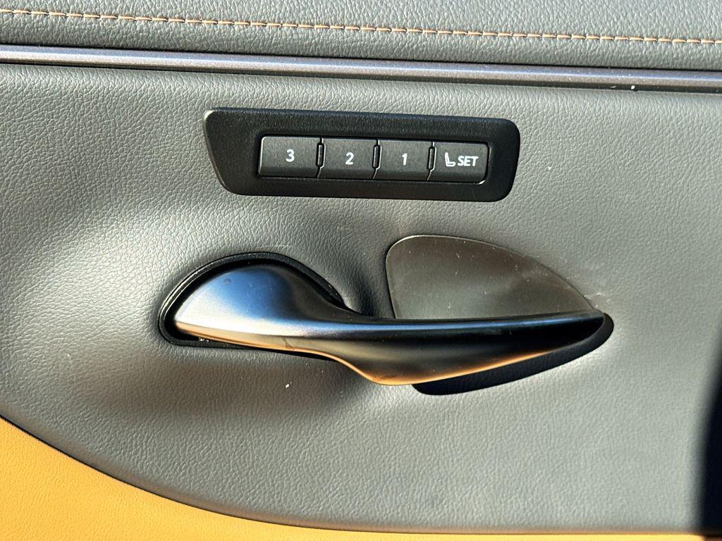 new 2025 Lexus ES 350 car, priced at $51,606