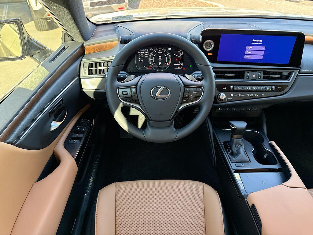 new 2025 Lexus ES 350 car, priced at $51,606