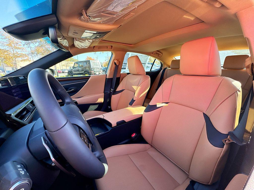 new 2025 Lexus ES 350 car, priced at $51,606