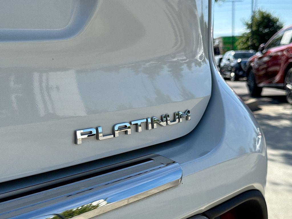used 2021 Toyota Highlander car, priced at $37,652