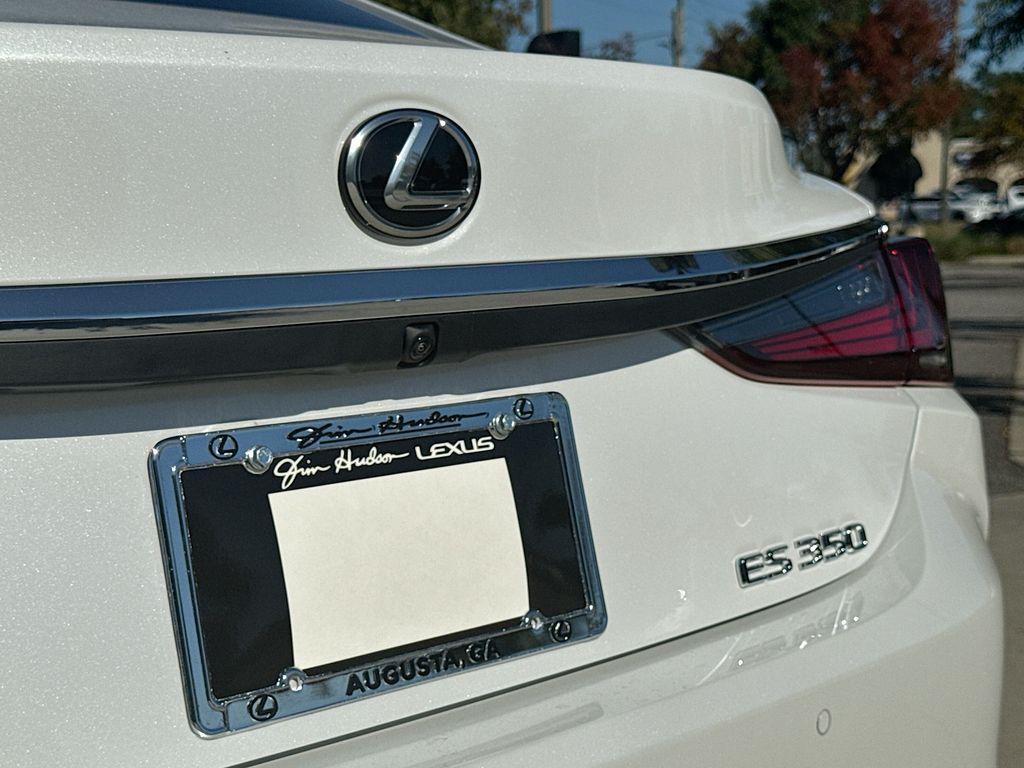 new 2025 Lexus ES 350 car, priced at $53,006