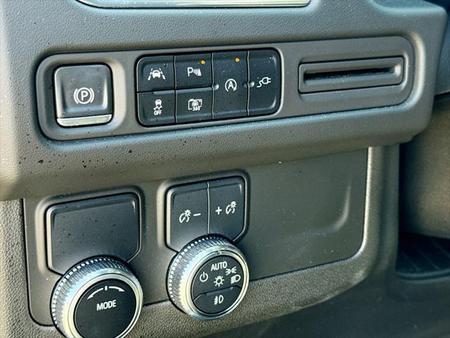used 2022 GMC Yukon car, priced at $59,618
