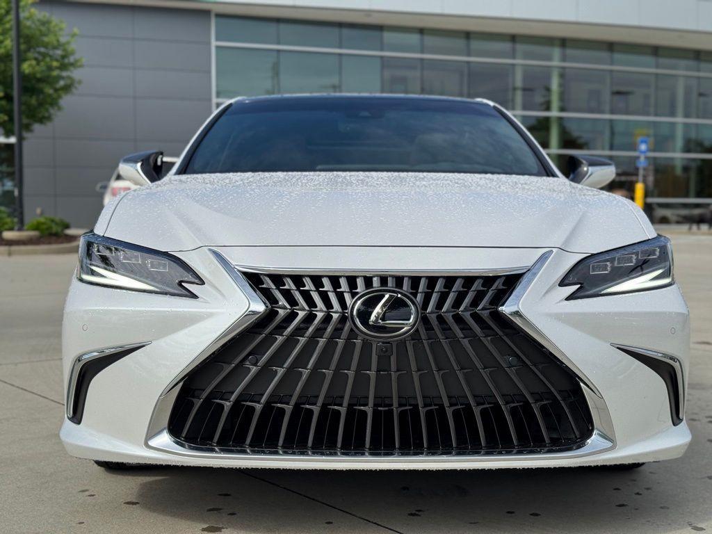 new 2025 Lexus ES 350 car, priced at $58,420