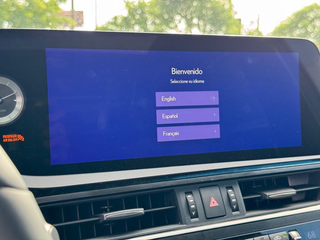 new 2025 Lexus ES 350 car, priced at $58,420