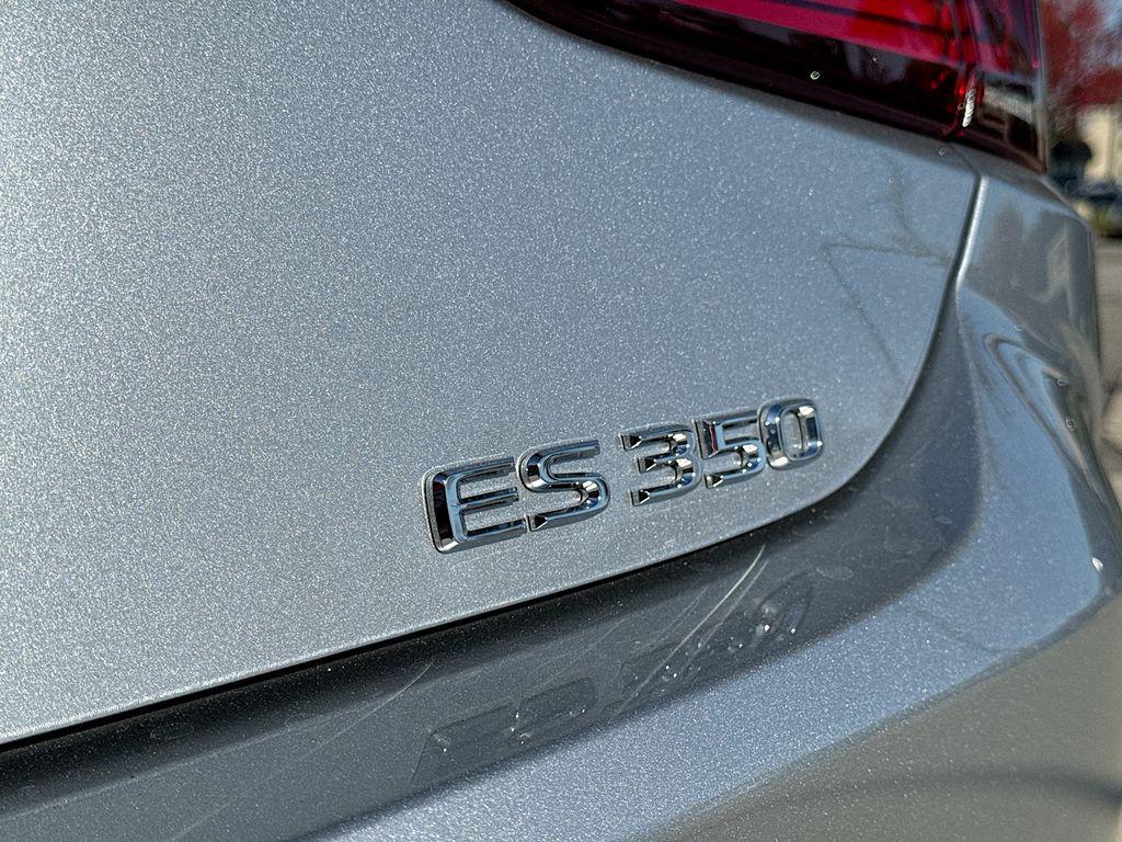 new 2025 Lexus ES 350 car, priced at $50,766