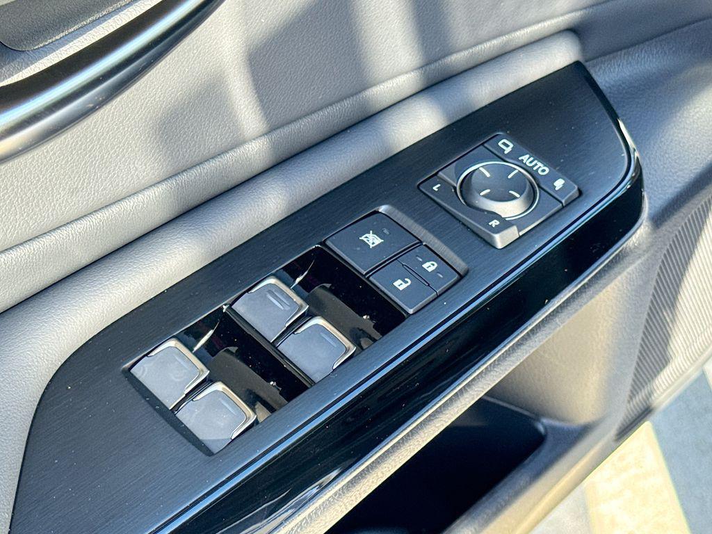 new 2025 Lexus ES 350 car, priced at $50,766